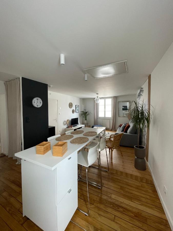 Appartement Au Coeur Du Quartier Historique Vannes Esterno foto