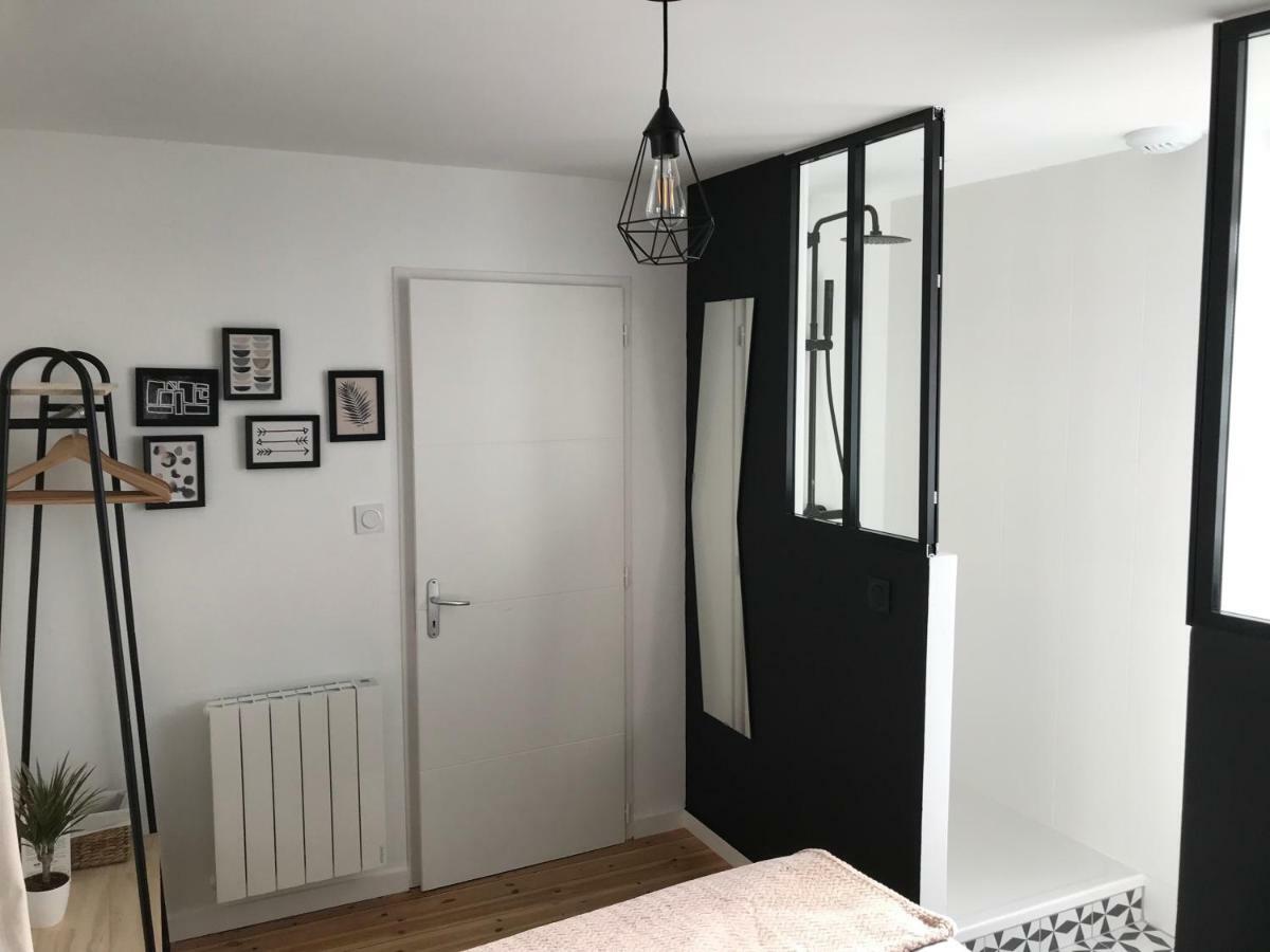 Appartement Au Coeur Du Quartier Historique Vannes Esterno foto