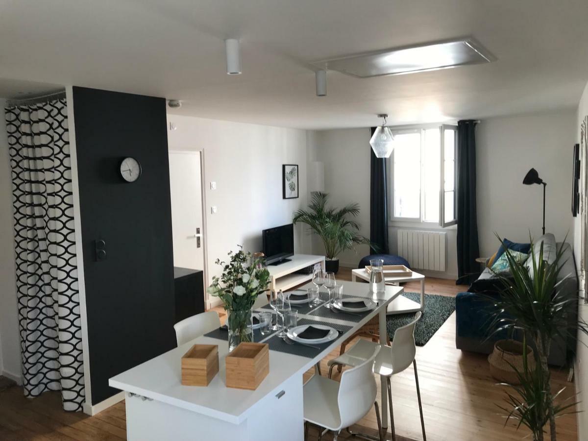 Appartement Au Coeur Du Quartier Historique Vannes Esterno foto