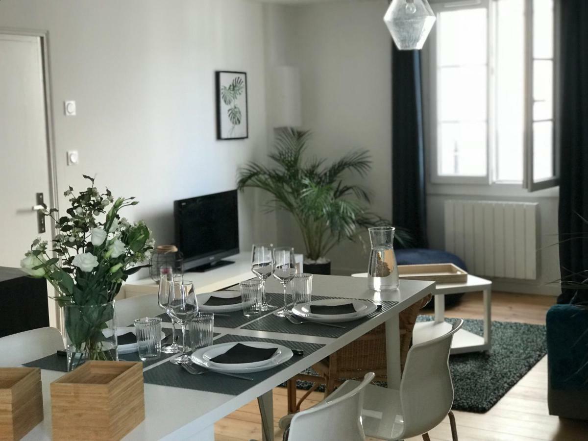 Appartement Au Coeur Du Quartier Historique Vannes Esterno foto