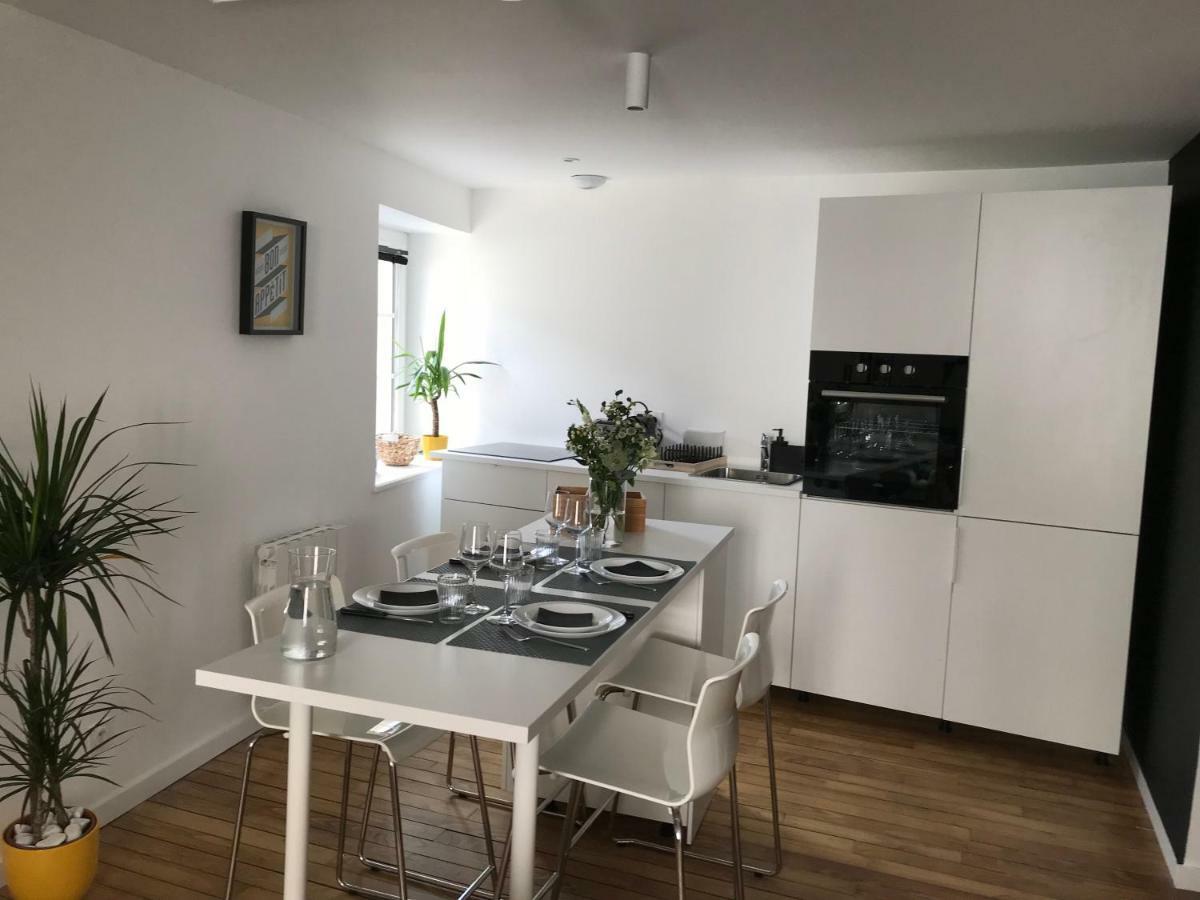 Appartement Au Coeur Du Quartier Historique Vannes Esterno foto