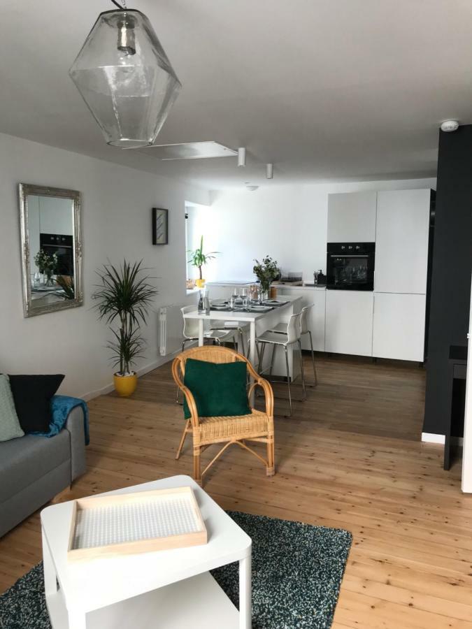 Appartement Au Coeur Du Quartier Historique Vannes Esterno foto